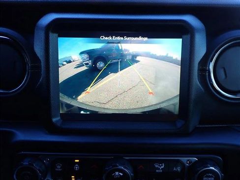 Used 2021 Jeep Wrangler Unlimited Sahara image 16