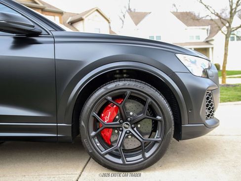 Used 2025 Audi RS Q8 performance image 11