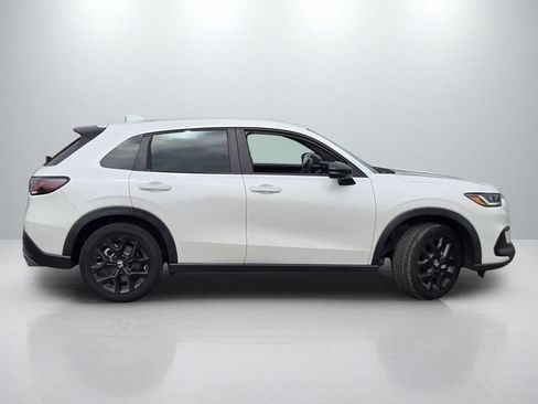 Used 2024 Honda HR-V Sport image 3