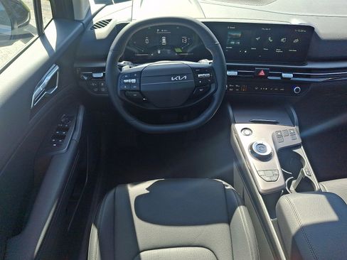 New 2026 Kia Sportage EX image 7