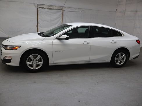 Used 2024 Chevrolet Malibu LS FWD image 4