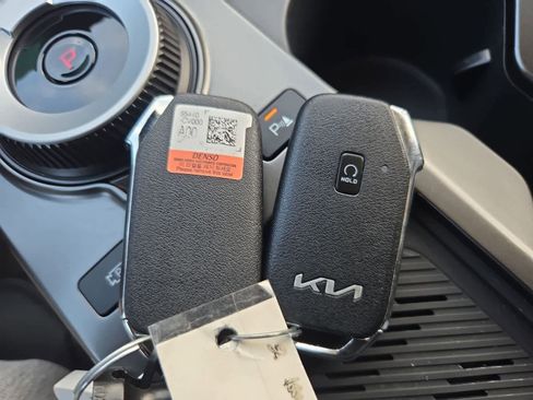 Certified 2023 Kia EV6 Wind RWD image 33