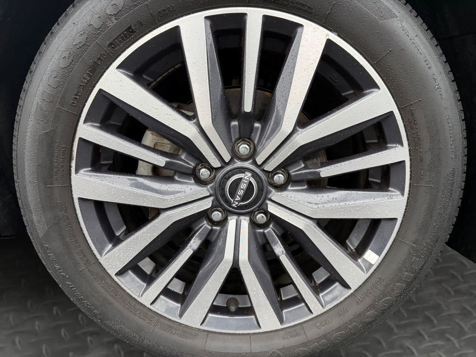 Used 2023 Nissan Kicks SV FWD image 9