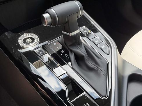 New 2026 Kia Niro EX FWD image 34