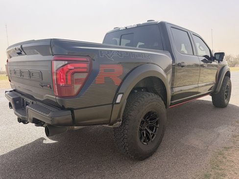 Used 2024 Ford F150 Lariat w/ Mobile Office Package image 5