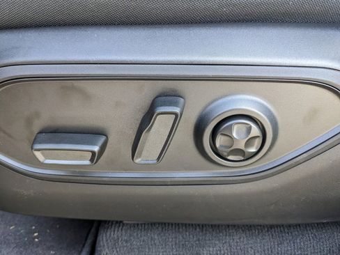 New 2025 Jeep Grand Cherokee L Laredo image 49