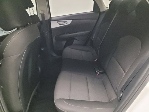 Used 2024 Kia Forte LXS w/ LXS Technology Package image 18