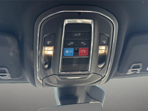 Certified 2025 Jeep Grand Cherokee L Limited AWD/4WD image 15