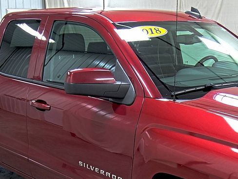 Used 2018 Chevrolet Silverado 1500 LT w/ All Star Edition image 15