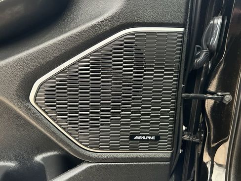 Used 2024 Jeep Grand Cherokee Limited w/ Luxury Tech Group II image 14