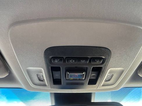 Used 2020 Toyota Camry XSE FWD image 17