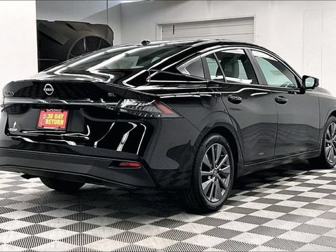 New 2026 Nissan Sentra SL w/ Floor Mat Package FWD image 17