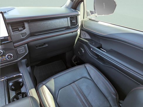 Used 2022 Ford Expedition Max Limited AWD/4WD image 39