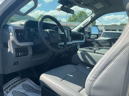 New 2026 Ford F450 XL w/ XL Driver Assist Package AWD/4WD image 15