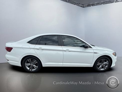 Used 2020 Volkswagen Jetta R-Line w/ R-Line Cold Weather Package FWD image 3