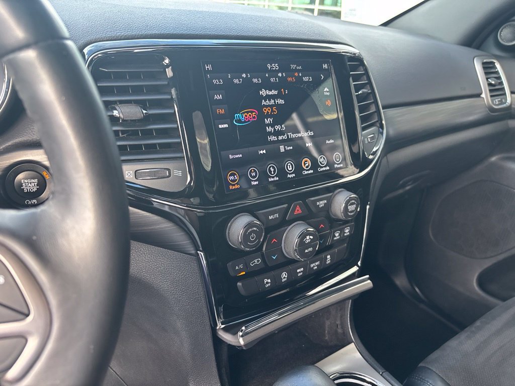 Used 2019 Jeep Grand Cherokee Altitude AWD/4WD image 9