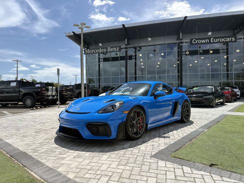 Used 2025 Porsche 718 Cayman GT4 RS w/ Chrono Package RWD image 2