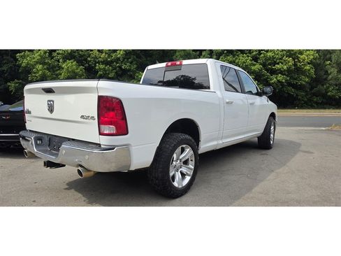 Used 2019 RAM 1500 Big Horn AWD/4WD image 3