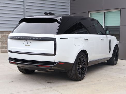 Certified 2024 Land Rover Range Rover Long Wheelbase SE image 7