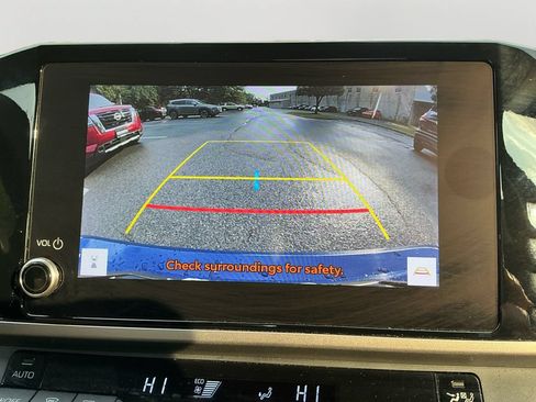 Used 2025 Toyota Camry LE FWD image 26
