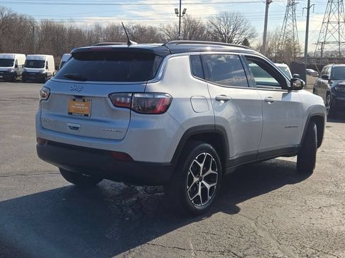 Certified 2025 Jeep Compass Limited AWD/4WD image 13
