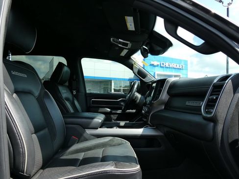 Used 2021 RAM 1500 Laramie w/ Sport Appearance Package AWD/4WD image 14
