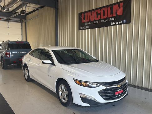 Used 2024 Chevrolet Malibu LT image 4