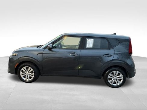 Used 2020 Kia Soul LX image 2