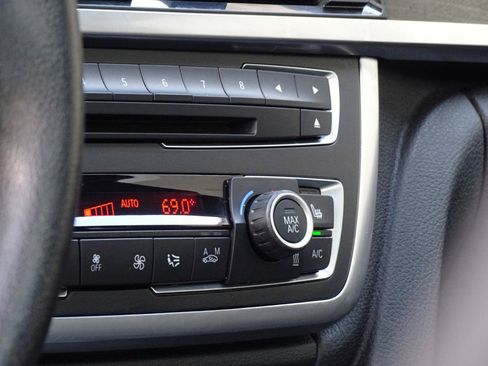 Used 2014 BMW 328i Sedan RWD image 17