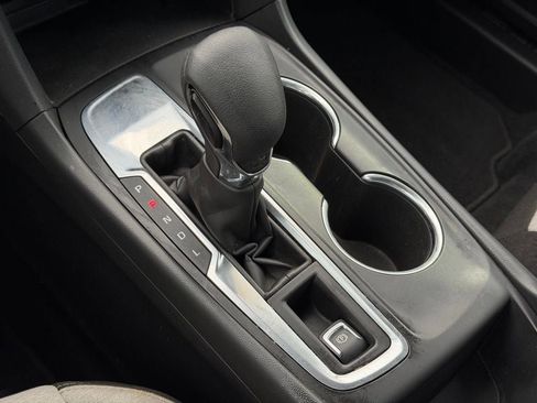 Used 2024 Chevrolet Equinox LS w/ Midnight Edition image 34