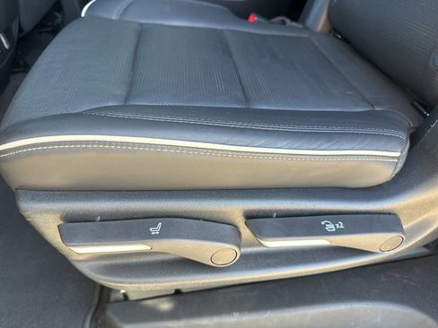 Used 2022 Cadillac Escalade ESV Sport w/ Touring Package image 34