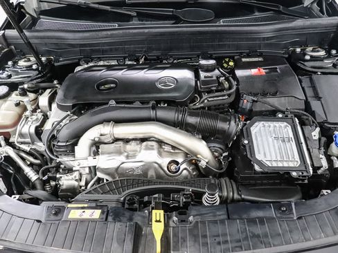 Used 2024 Mercedes-Benz GLB 250 image 27