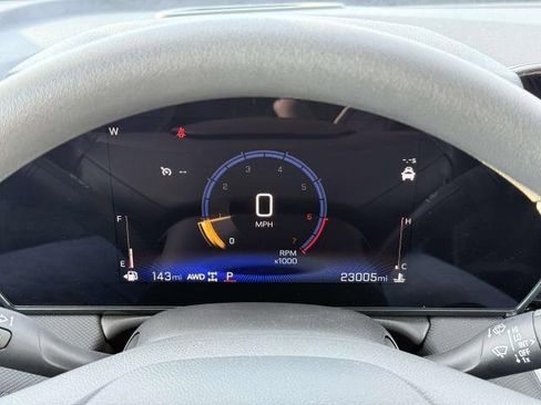 Used 2025 Chevrolet TrailBlazer LT image 14