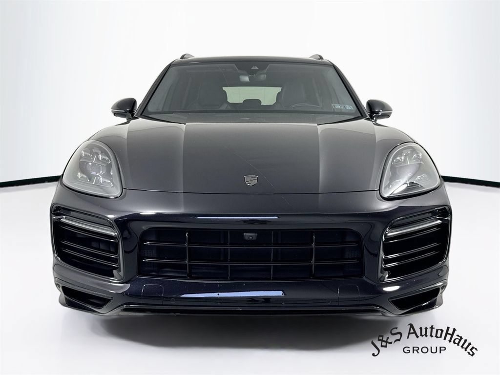 Used 2021 Porsche Cayenne GTS AWD/4WD image 2
