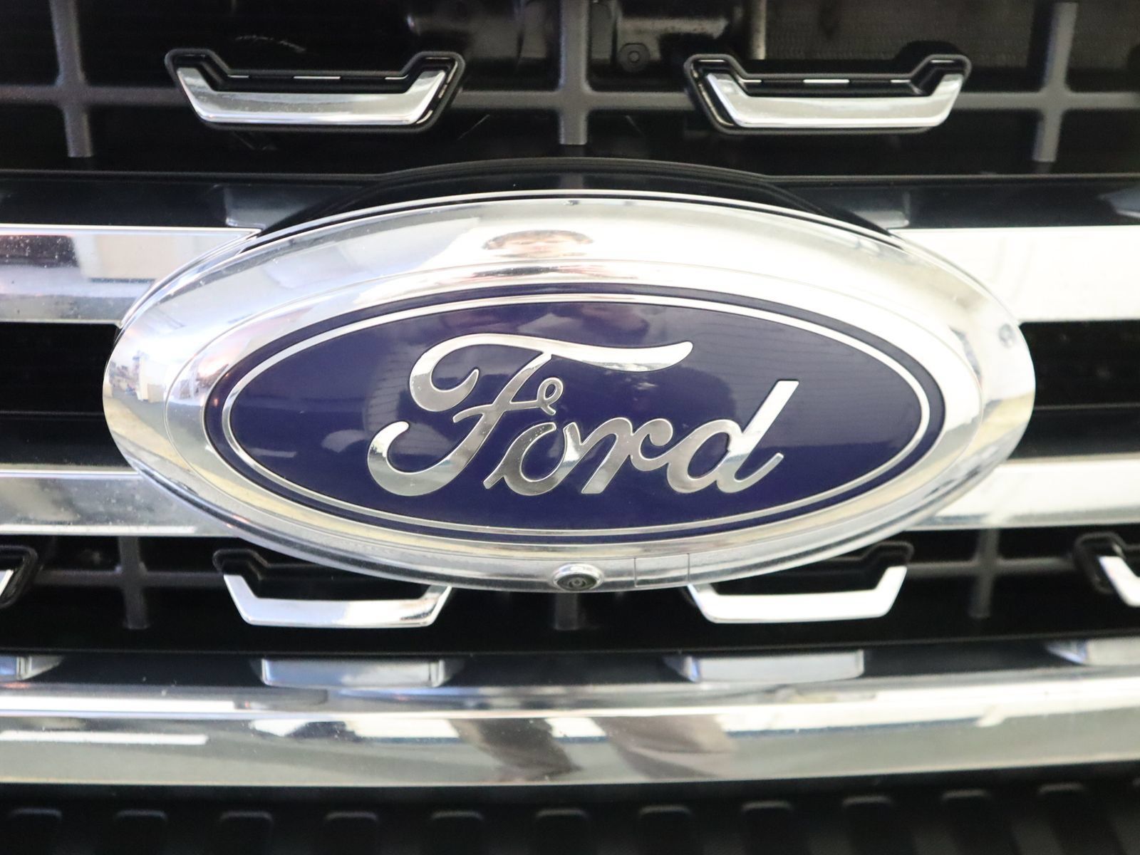 Used 2024 Ford F250 Lariat AWD/4WD image 17