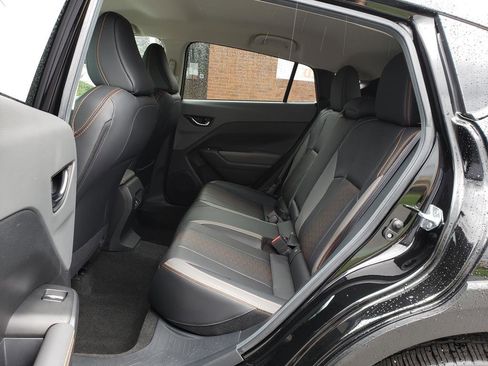 Used 2024 Subaru Crosstrek 2.5i Limited w/ Crosstrek Mirror Package image 10