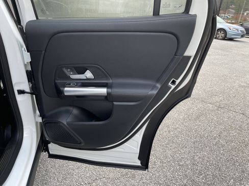 Certified 2023 Mercedes-Benz GLA 250 4MATIC image 41