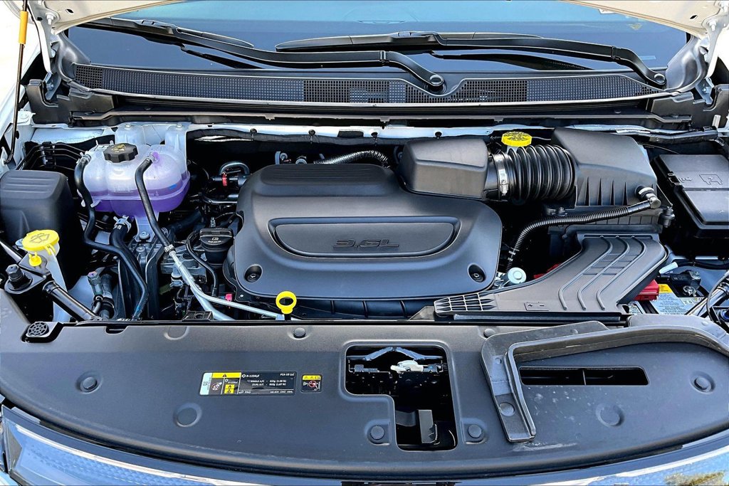 New 2027 Chrysler Pacifica Select FWD image 31