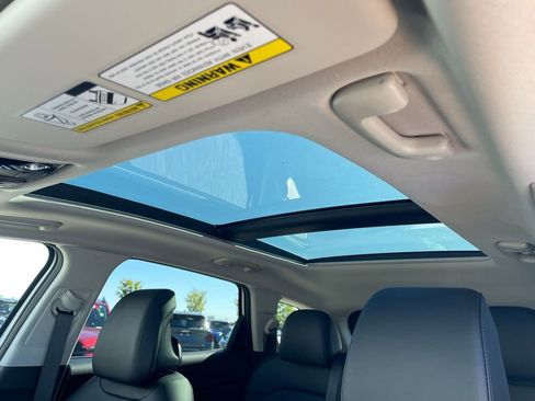 New 2026 Kia Sportage EX w/ EX Panorama Roof Package image 25