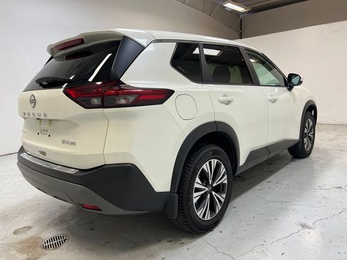 Used 2023 Nissan Rogue SV AWD/4WD image 9