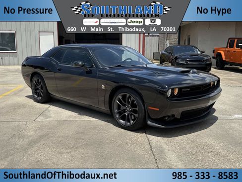 Used 2021 Dodge Challenger R/T Scat Pack RWD image 1