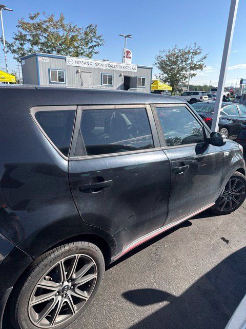 Used 2017 Kia Soul ! w/ Tech Package FWD image 6