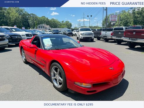 Used 2002 Chevrolet Corvette Coupe w/ Preferred Equipment Group2 RWD image 4