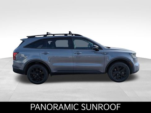 Certified 2023 Kia Sorento S w/ Panoramic Sunroof Package image 4