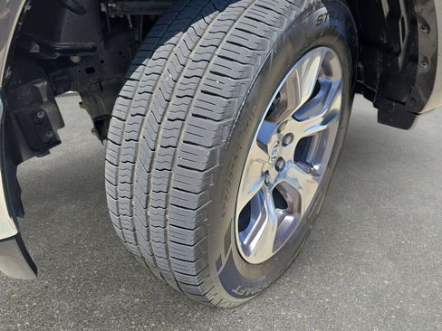 Used 2021 RAM 1500 Laramie AWD/4WD image 30
