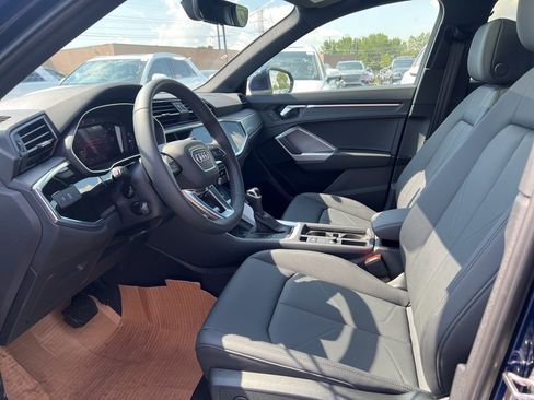 New 2025 Audi Q3 2.0T Premium image 23