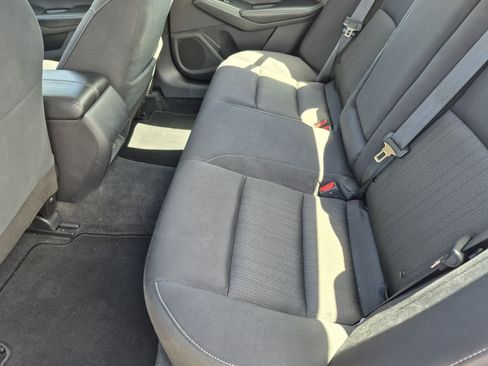 Used 2024 Nissan Altima 2.5 SV FWD image 17