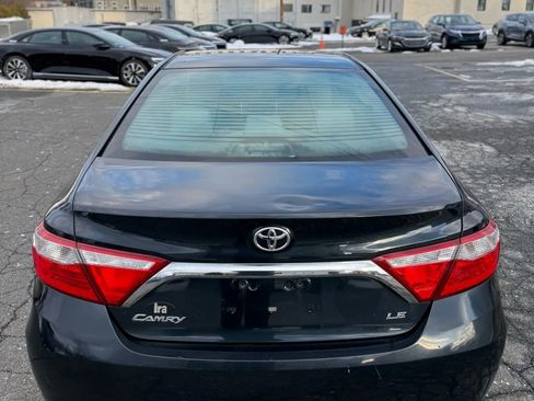 Used 2015 Toyota Camry LE FWD image 6