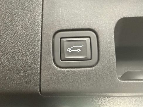 Certified 2023 Cadillac XT5 Premium Luxury AWD/4WD image 29