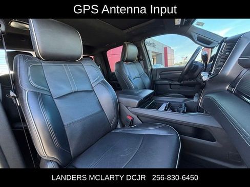 Used 2024 RAM 2500 Limited image 11